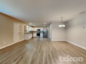 357 Indian River Dr in Jefferson, GA - Foto de edificio - Building Photo