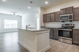 55 Milton in Atlanta, GA - Building Photo - Interior Photo