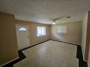 214 Ivy St in New Llano, LA - Building Photo - Building Photo