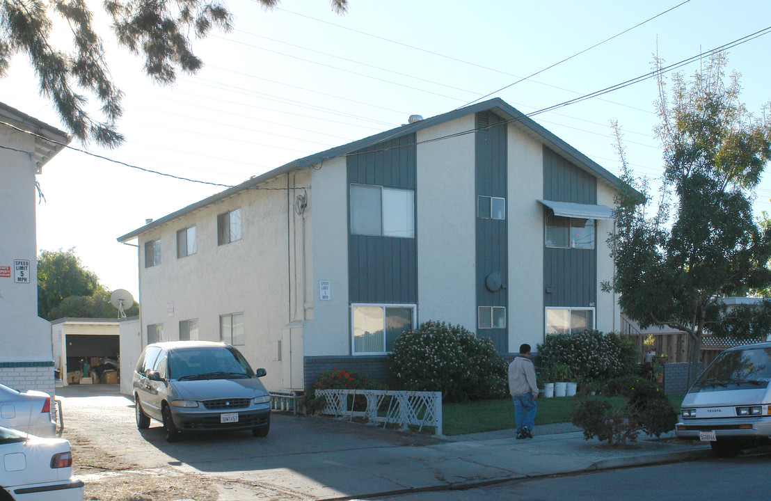 662 Johanna Ave in Sunnyvale, CA - Foto de edificio