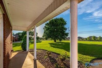 590 Monroe Rd in Meridianville, AL - Foto de edificio - Building Photo