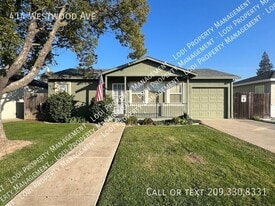 414 Westwood Ave in Lodi, CA - Building Photo