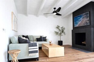 611 Avenue C in Redondo Beach, CA - Building Photo