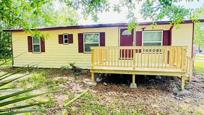 property at 5826 Adventure Ln