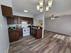 3019 Corpus Christi St in Laredo, TX - Building Photo - Building Photo