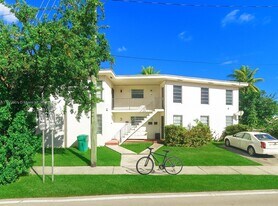 2755 NW 11th St in Miami, FL - Building Photo