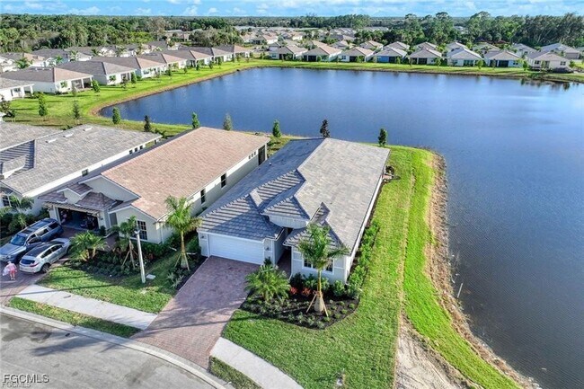 514 Kamari Cv in Naples, FL - Building Photo - Building Photo