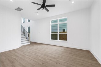 2311 Solo St in Houston, TX - Building Photo - Building Photo