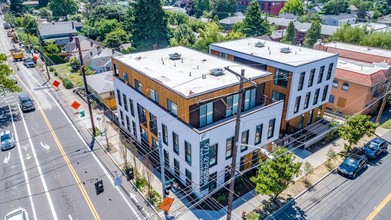 Franklin Flats in Portland, OR - Building Photo - Building Photo