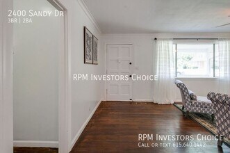 2400 Sandy Dr in Nashville, TN - Building Photo - Building Photo