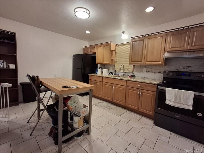 1088 Park Ave