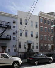 305 Monroe St in Hoboken, NJ - Foto de edificio - Building Photo