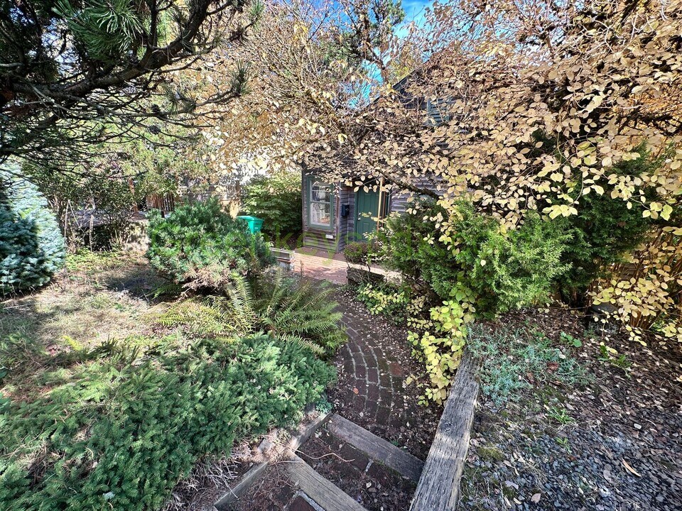 3316 SW 12th Ave in Portland, OR - Building Photo