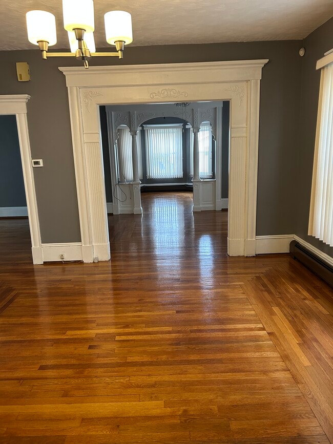 250 Shaw St, Unit 1 in New Bedford, MA - Building Photo - Building Photo