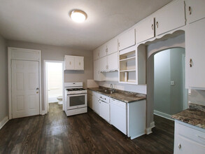 3837 S 23rd St in Omaha, NE - Building Photo - Interior Photo