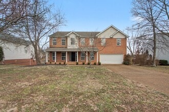 2932 Burtonwood Dr in Spring Hill, TN - Building Photo - Building Photo