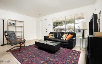 3914 E Cheery Lynn Rd in Phoenix, AZ - Building Photo - Building Photo