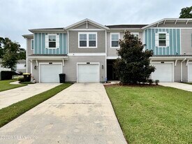 7366 Palm Hills Dr in Jacksonville, FL - Building Photo
