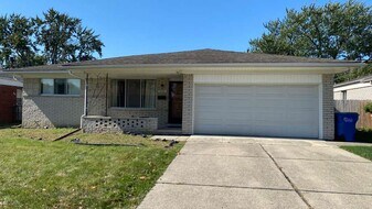 28301 Mavis Dr in Warren, MI - Building Photo