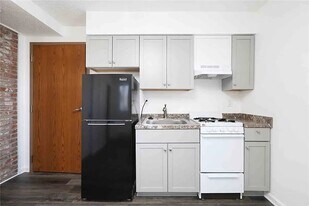 1123 24th St, Unit 2 in Des Moines, IA - Building Photo