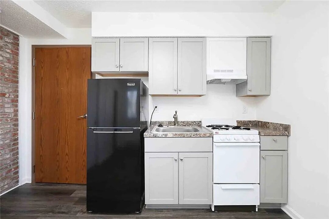 1123 24th St, Unit 2 in Des Moines, IA - Building Photo