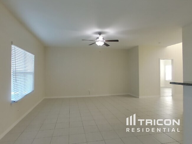 640 Totem Trail Dr in La Marque, TX - Building Photo - Building Photo