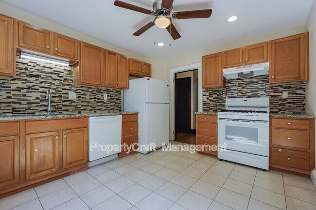 87 Fuller St in Boston, MA - Building Photo - Building Photo