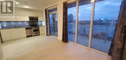 56 Annie Craig Dr in Toronto, ON - Building Photo - Building Photo