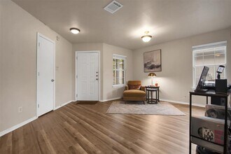 18205 Topsail St in Manor, TX - Building Photo - Building Photo