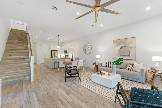 1121 SW 2nd Ct in Fort Lauderdale, FL - Building Photo - Building Photo