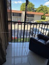 9714 Hammocks Blvd in Miami, FL - Building Photo - Building Photo