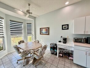 572 Catalina Isles Cir in Venice, FL - Building Photo - Building Photo