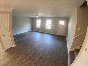 106 Mallard Dr in Newnan, GA - Building Photo - Building Photo