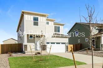 17931 E 94th Ave in Commerce City, CO - Foto de edificio - Building Photo