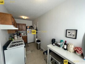 39 Chester St, Unit 10 in Boston, MA - Building Photo