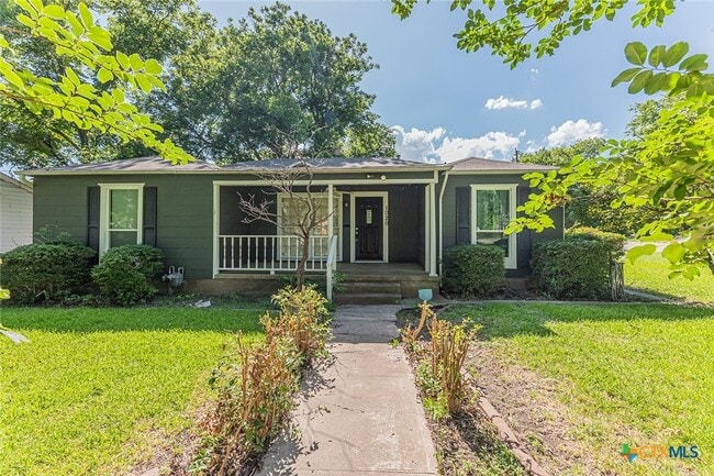 property at 1020 N 15th St