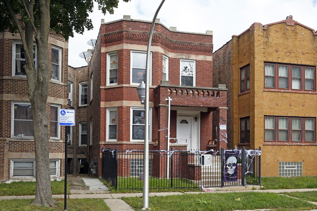 5242 W Adams St in Chicago, IL - Building Photo - Building Photo