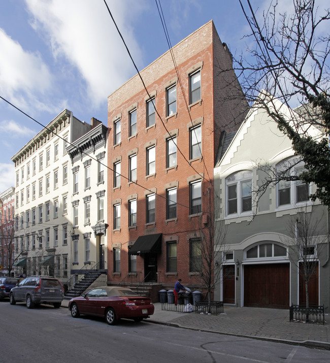 1024 Willow Ave in Hoboken, NJ - Building Photo - Building Photo