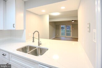 14470 Cool Oak Ln in Centreville, VA - Building Photo - Building Photo