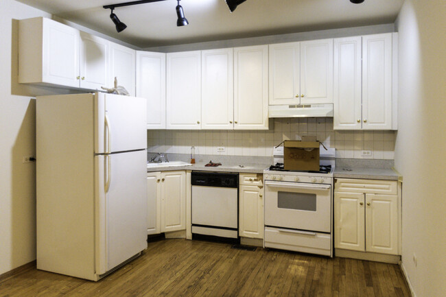 property at 1465 W Cortez St