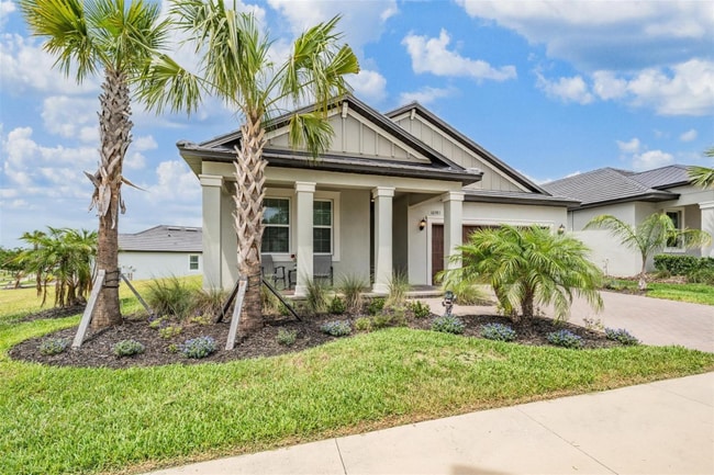 10381 Tupper Cay Dr in San Antonio, FL - Building Photo - Building Photo