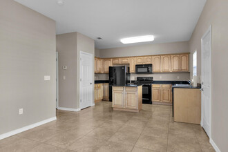 1523 Bentley Cir in Fort Walton Beach, FL - Building Photo - Building Photo