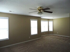 4205 Clovelly Dr in Greensboro, NC - Building Photo - Building Photo