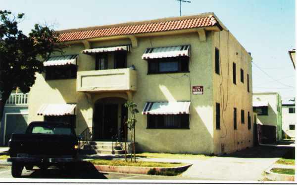 417-423 W 9th St in Long Beach, CA - Building Photo - Building Photo