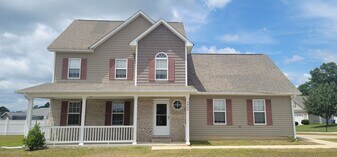 5000 Windflower Dr in Fayetteville, NC - Building Photo