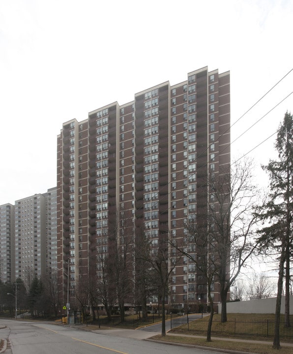 85 Emmett Ave in Toronto, ON - Building Photo