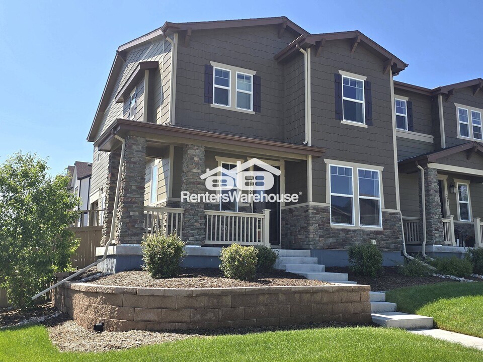 2992 Distant Rock Ave in Castle Rock, CO - Building Photo
