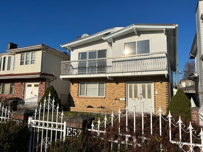783 E 52nd Ave in Vancouver, BC - Building Photo - Building Photo