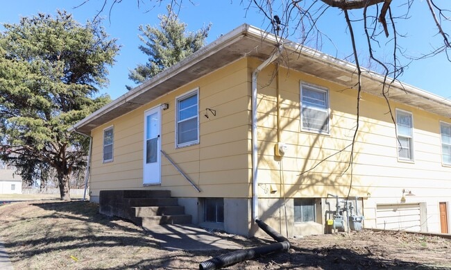 306 MO-124 in Hallsville, MO - Building Photo - Building Photo