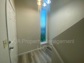 1817 E Vine St in Murray, UT - Building Photo - Building Photo